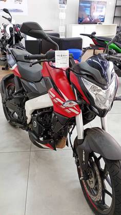 BAJAJ DOMINAR 200 